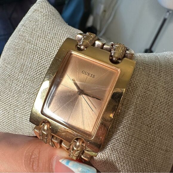 Rose Gold Guess Women’s Watch
